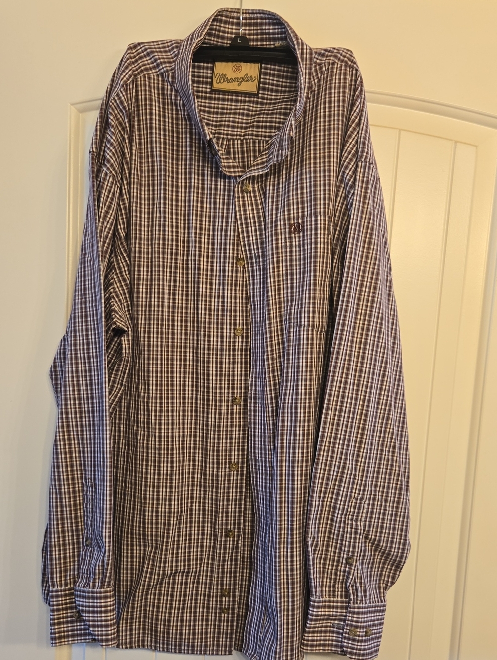 Wrangler Men's Long-Sleeve Plaid Button-Down Shirt - Gray/Burgundy/White
